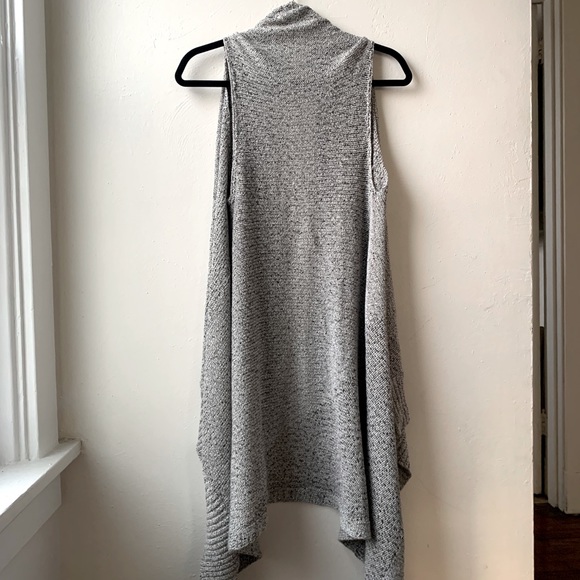 Cozy Gray Knit Vest - Picture 2 of 9
